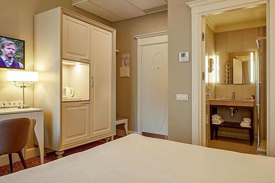 Ratonda Centrum Hotels