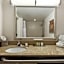 DoubleTree By Hilton Hotel Detroit-Dearborn