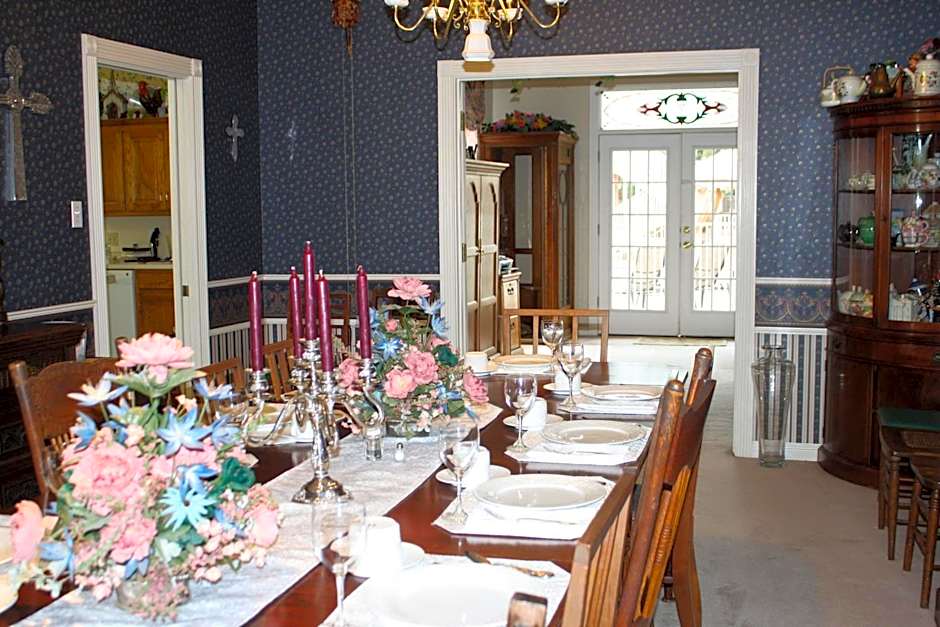 Woodrow House Bed & Breakfast