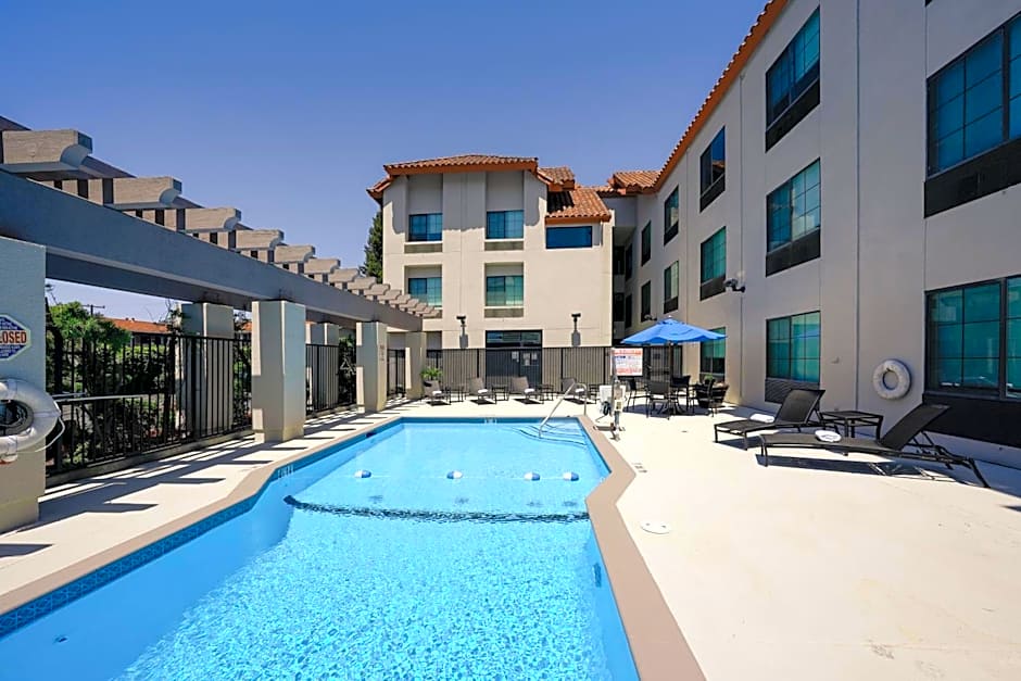 Holiday Inn Express & Suites Santa Clara - Silicon Valley By IHG