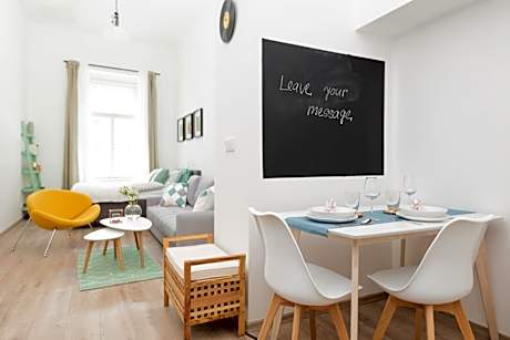 Studio with Sauna and Spa Bath