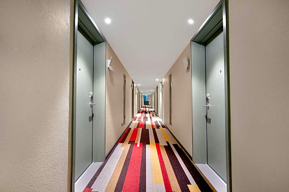 Ibis Harbin West Railway Station Wanda plaza hotel