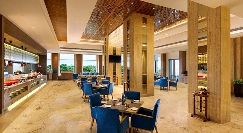 Sandal Suites Op. By Lemon Tree Hotels