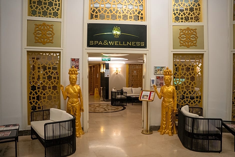 J'Adore Deluxe Hotel & Spa