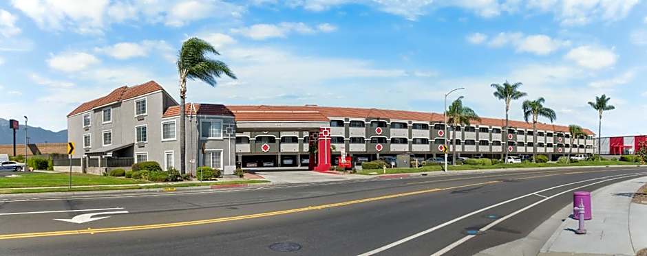 Ramada by Wyndham Ontario