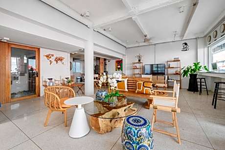 Unplugged at Bangrak Design hostel 