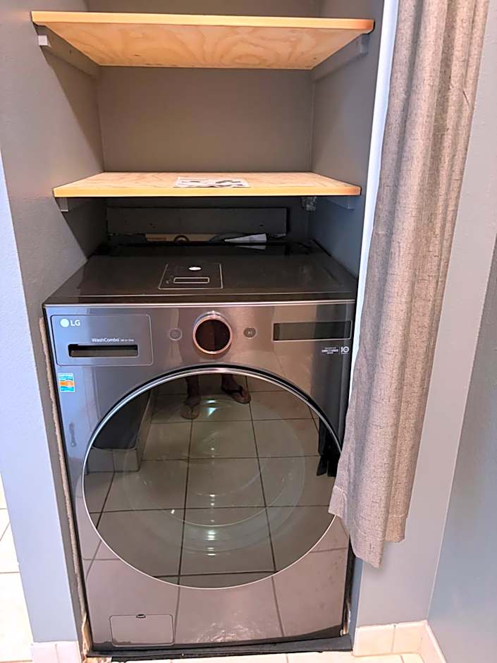 South Maui Ocean View Condo with Free Wifi and Parking