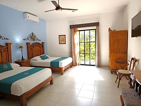 Twin Room with Pool View