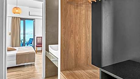 Family room sea view one bedroom