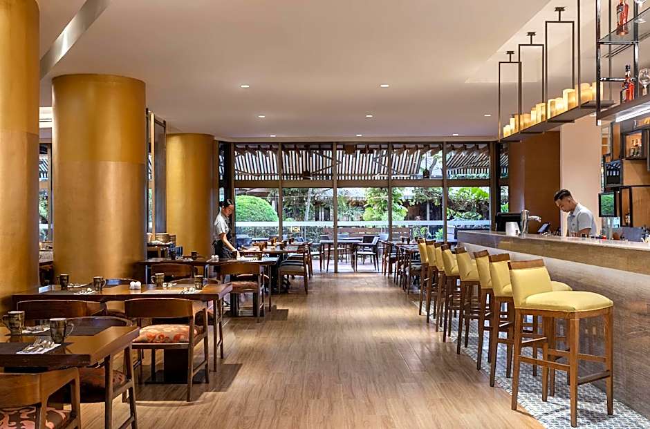 Dusit Thani Manila Hotel