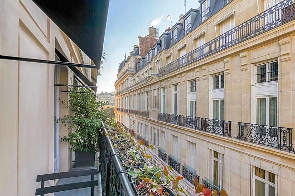 Chalgrin Boutique Hotel