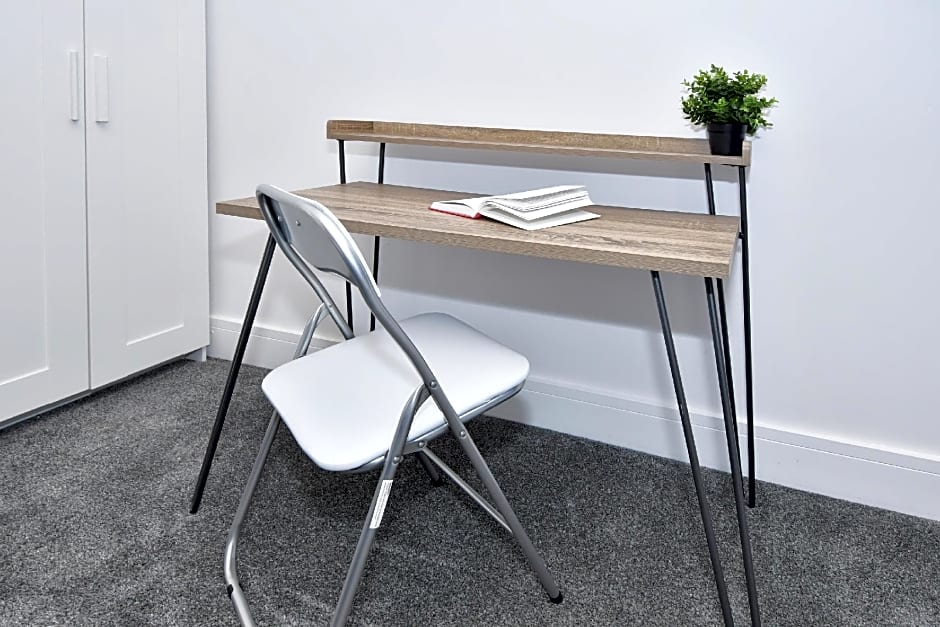 Townhouse @ 42 Minshull New Road Crewe