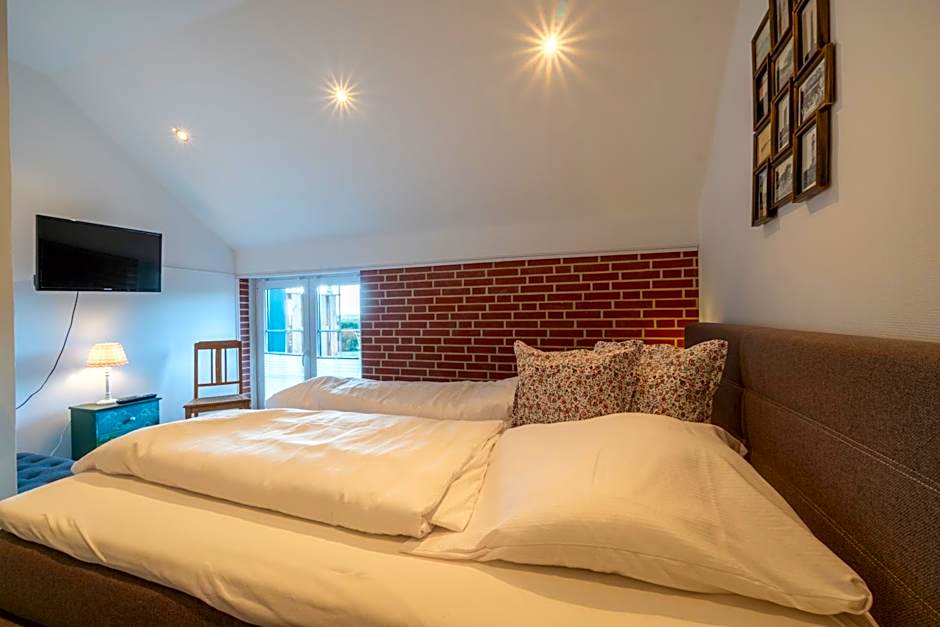 INSEL-LAND-HOTEL MICHAELSEN -Boutique Hotel- im Ostland mit Yoga u Sauna