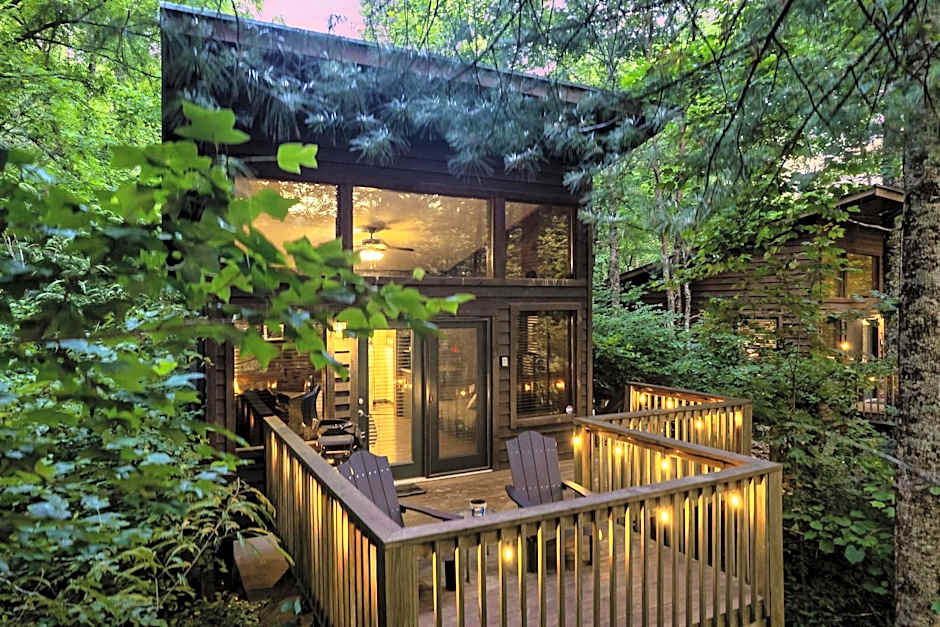 Rivers Edge Treehouses