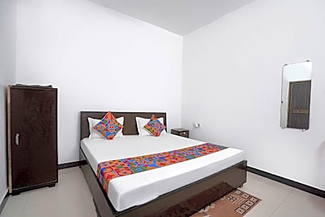 FabHotel Om Palace