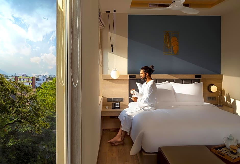 O by Tamara Coimbatore