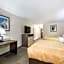 Quality Inn & Suites Huntsville Research Park Area