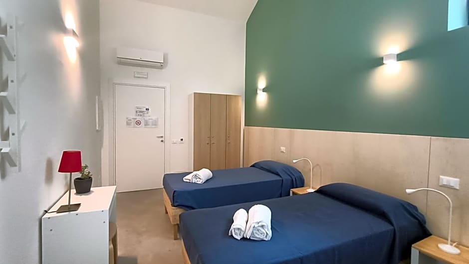 Bed & Bike Hostel