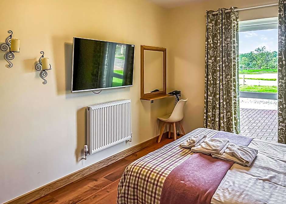Flaxton Meadows Luxury Lodges