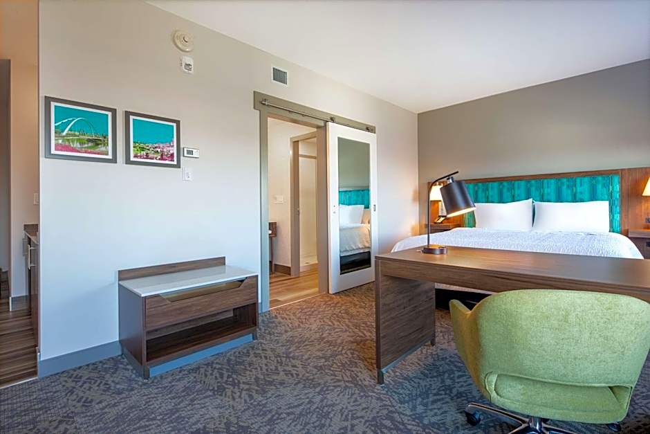 Hampton Inn By Hilton & Suites Edmonton St. Albert, AB