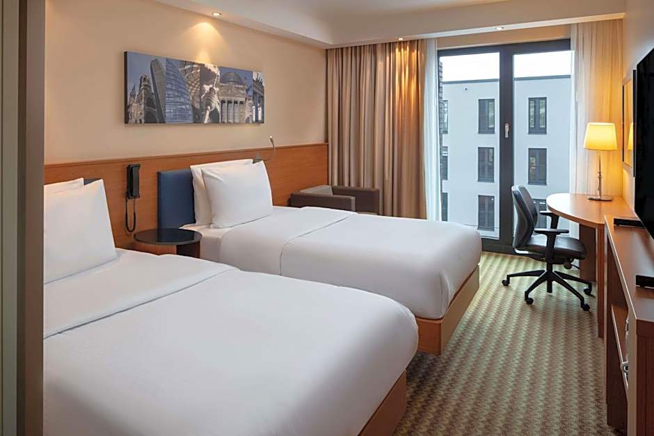 Hampton By Hilton Berlin City West