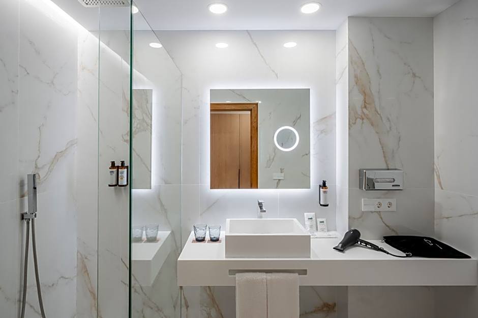 Hotel Vigo Los Galeones Affiliated by Melia