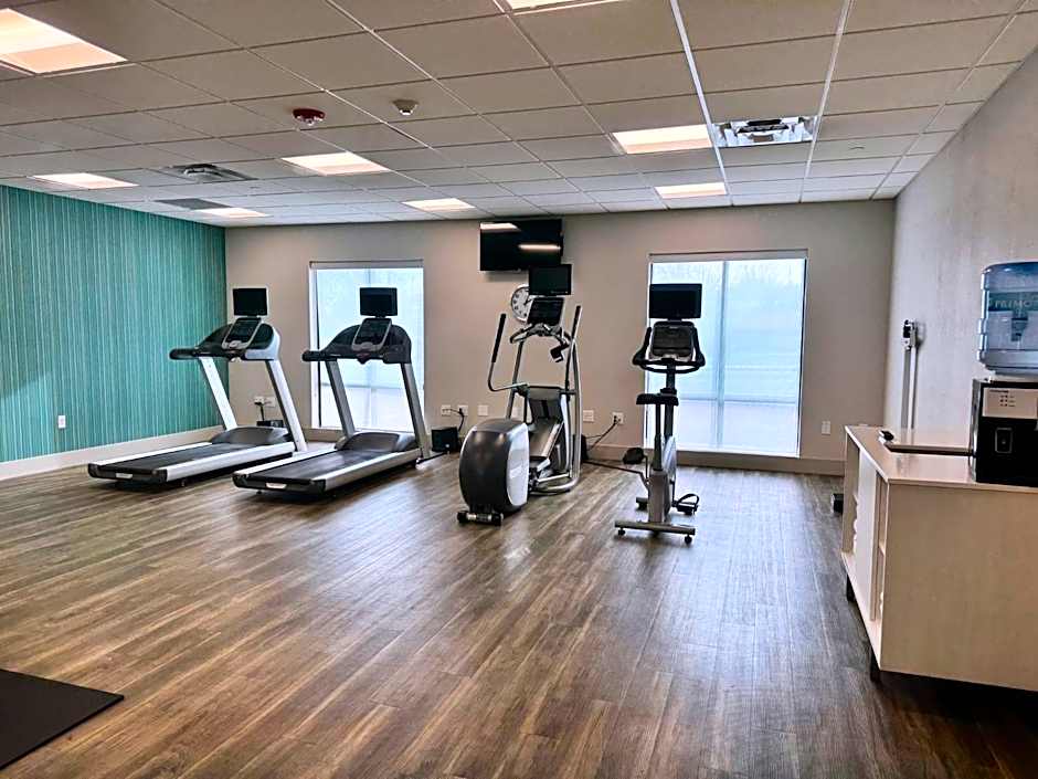 Holiday Inn Express & Suites - Atchison By IHG