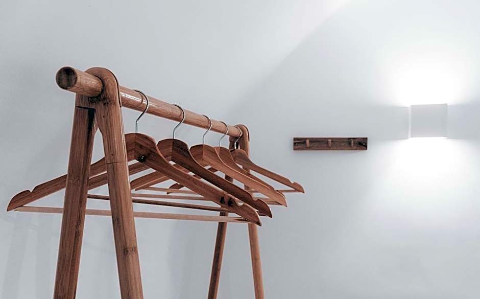 Bianco Diverso Suites