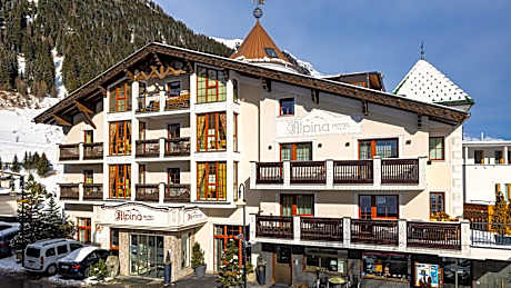 Hotel Alpina