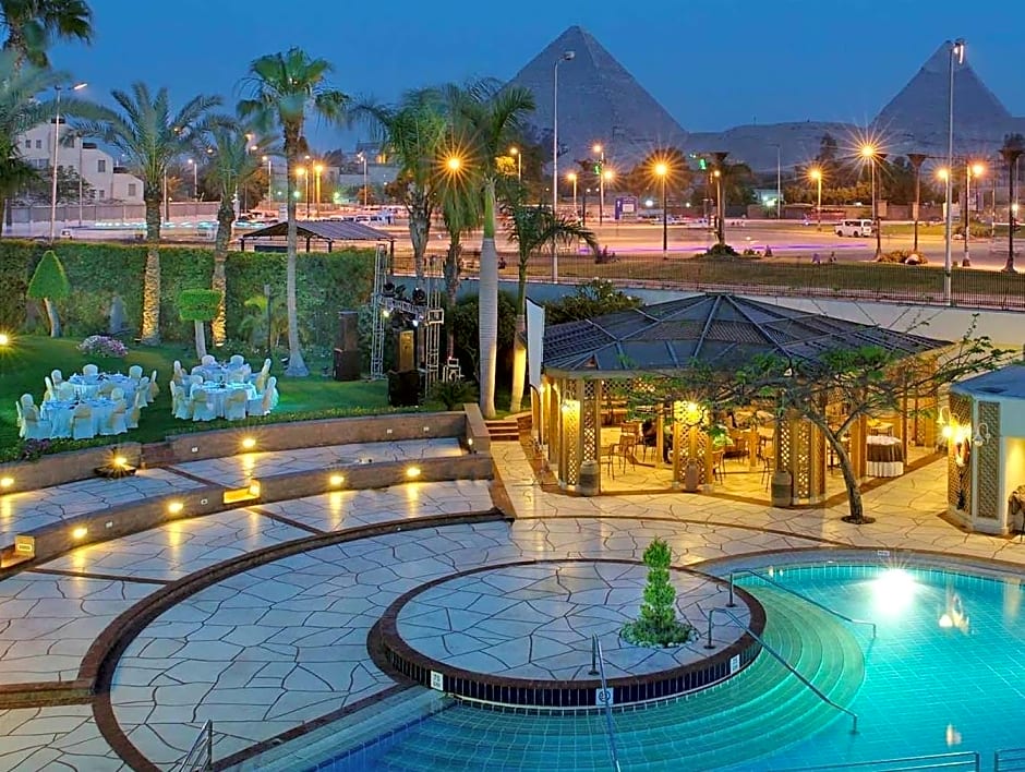 Mercure Cairo Le Sphinx Hotel