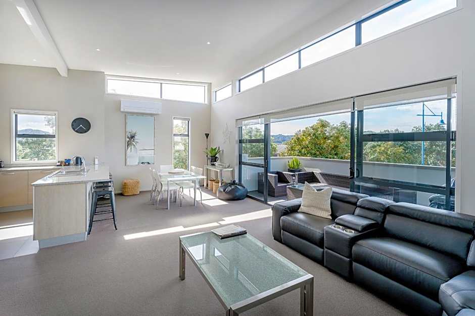 Sovereign Pier On The Waterways