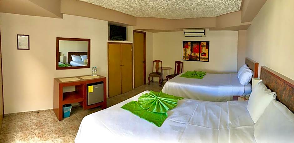 Hotel del Camino Real