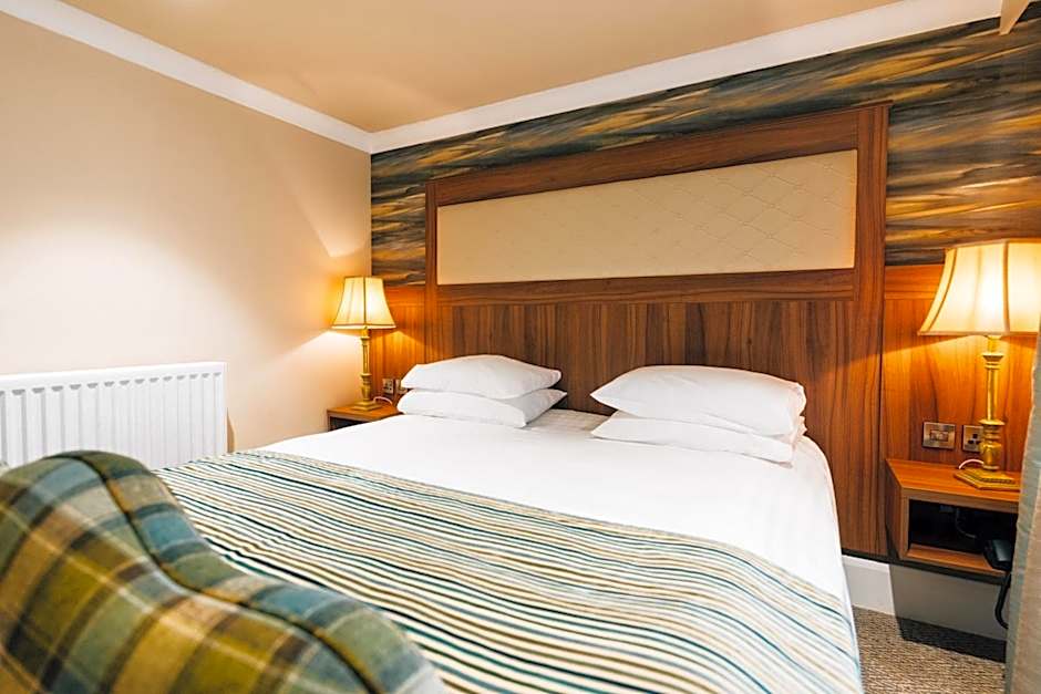 Dunadry Hotel And Gardens