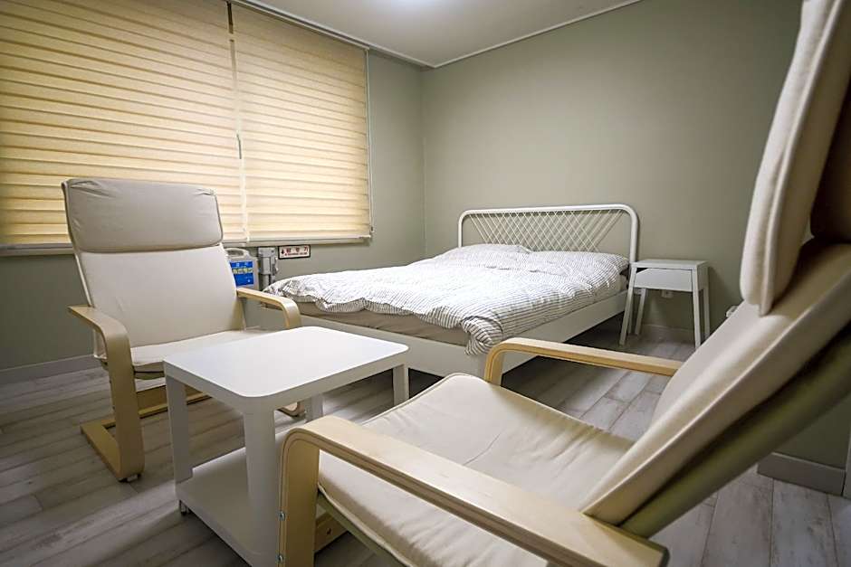 Bluehum Guesthouse
