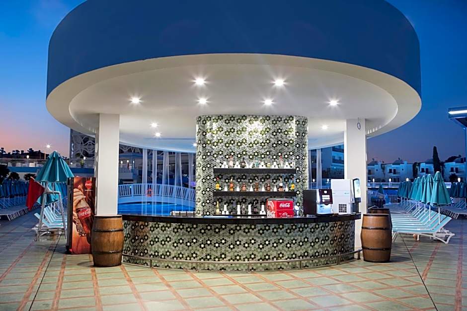 Granada Luxury Beach-Ultra All Inclusive