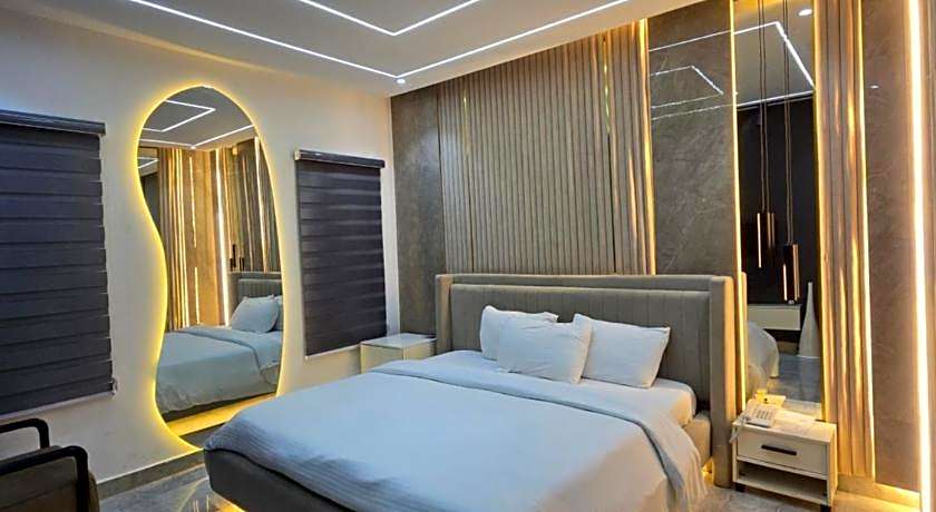 Blackwood Hotel
