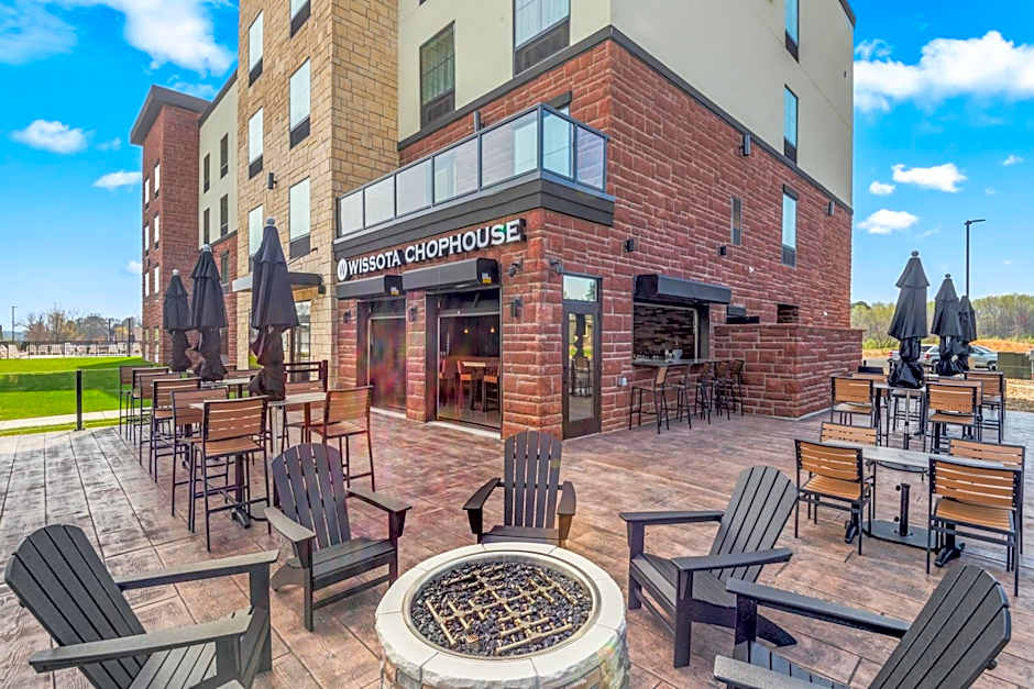 Cobblestone Hotel & Suites - Cullman