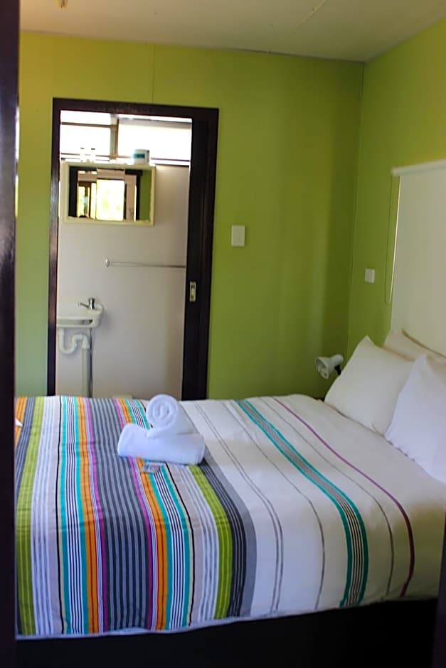 Aussie Outback Oasis Holiday Park