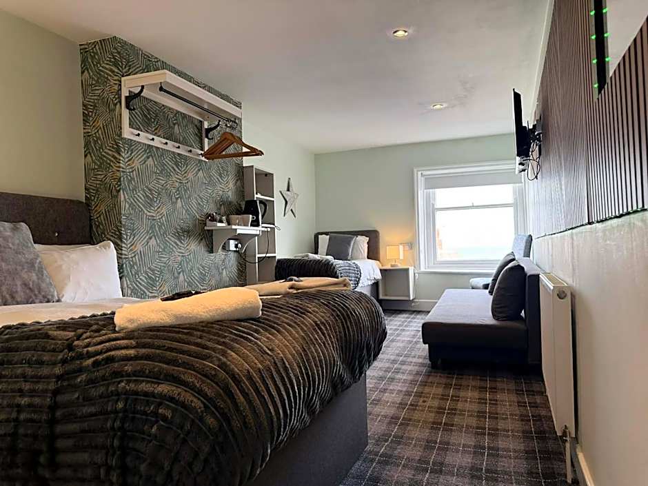The Jubilee Hotel East - with NEWLY REFURBISHED SPA FACILITIES - GAMESPIT - AND SMOKEHOUSE