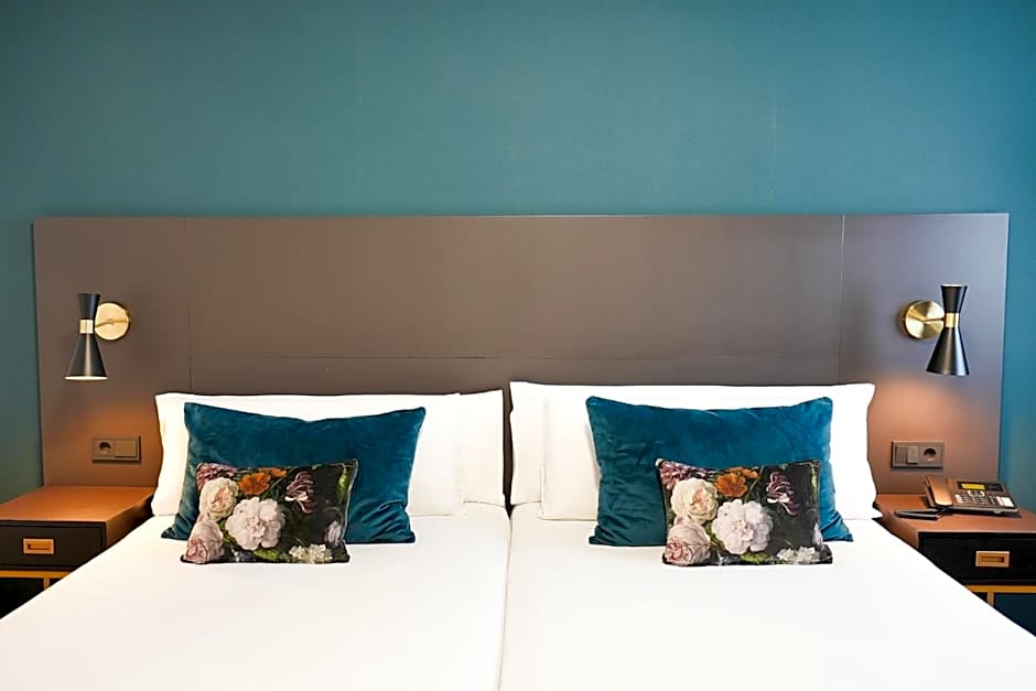 Arenas Atiram Hotels