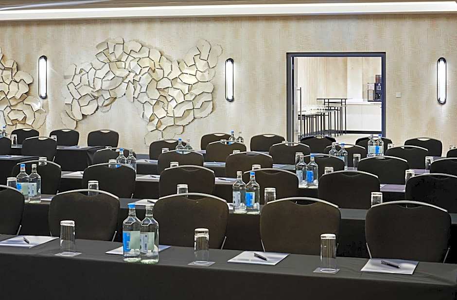 Hilton London Heathrow Airport