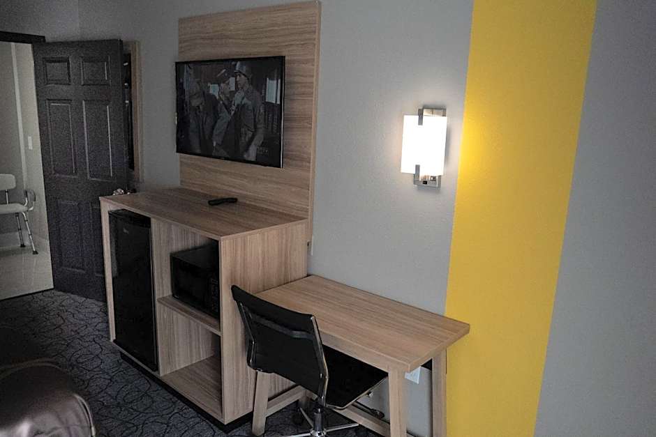 Super 8 by Wyndham Antioch/Nashville South East