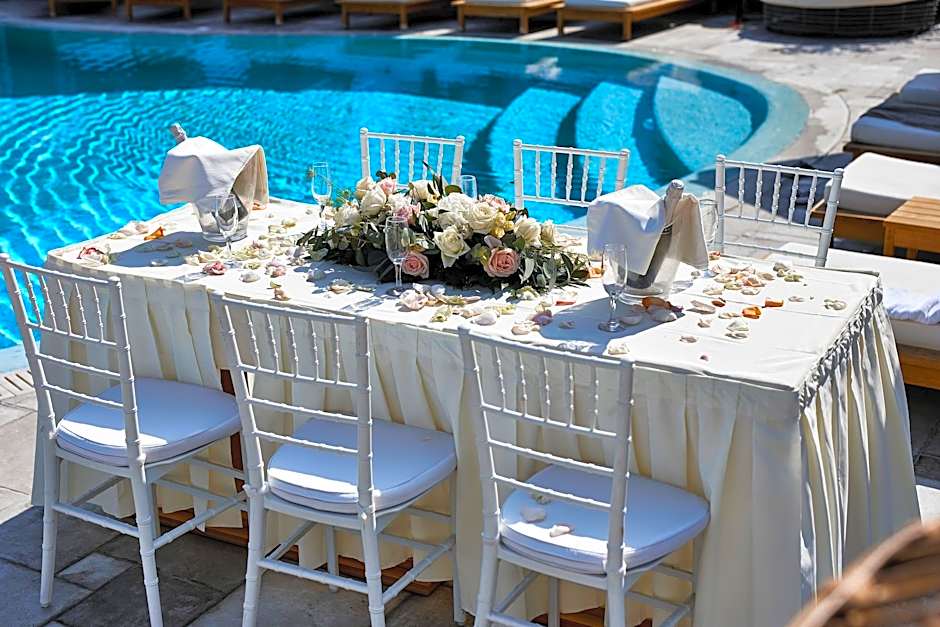 Amara Suites Santorini