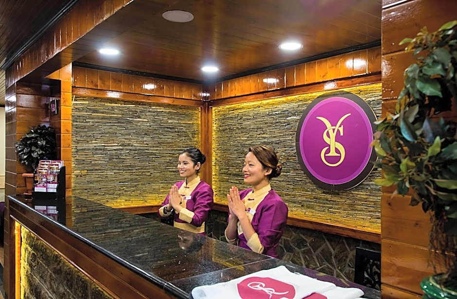 Sumitel Hotel 500 meters from Mall Road
