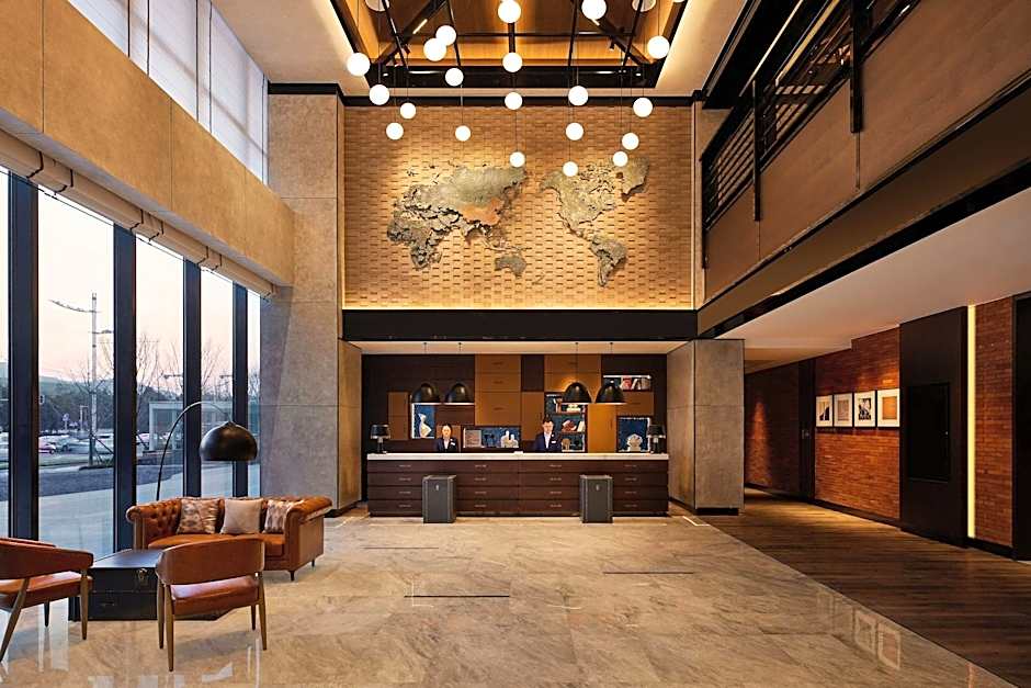 Four Points by Sheraton Yiyang