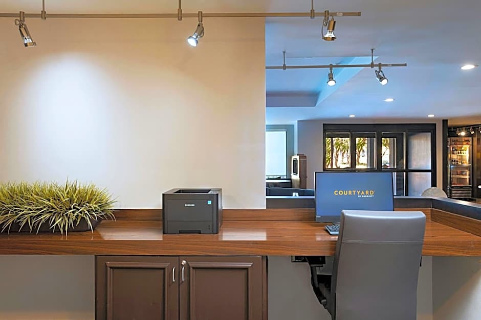 Courtyard by Marriott Austin The Domain Area