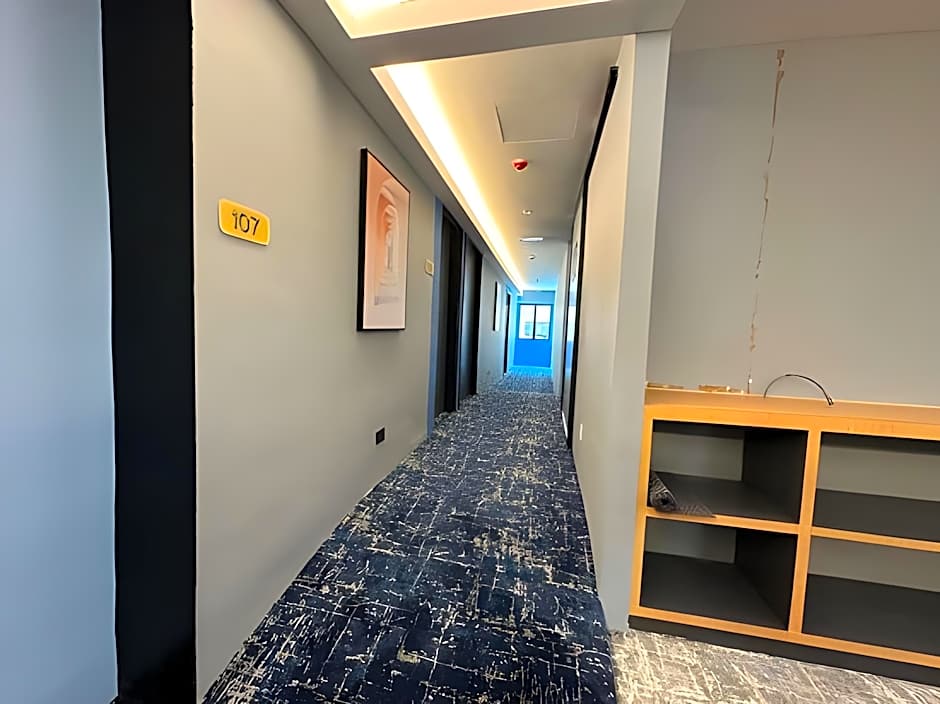 Blue Lagoon Hotel @ Bandar Sunway