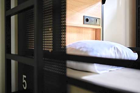 Bed in 6-Bed Dormitory Room