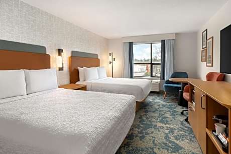 2 Queen Beds Nonsmoking