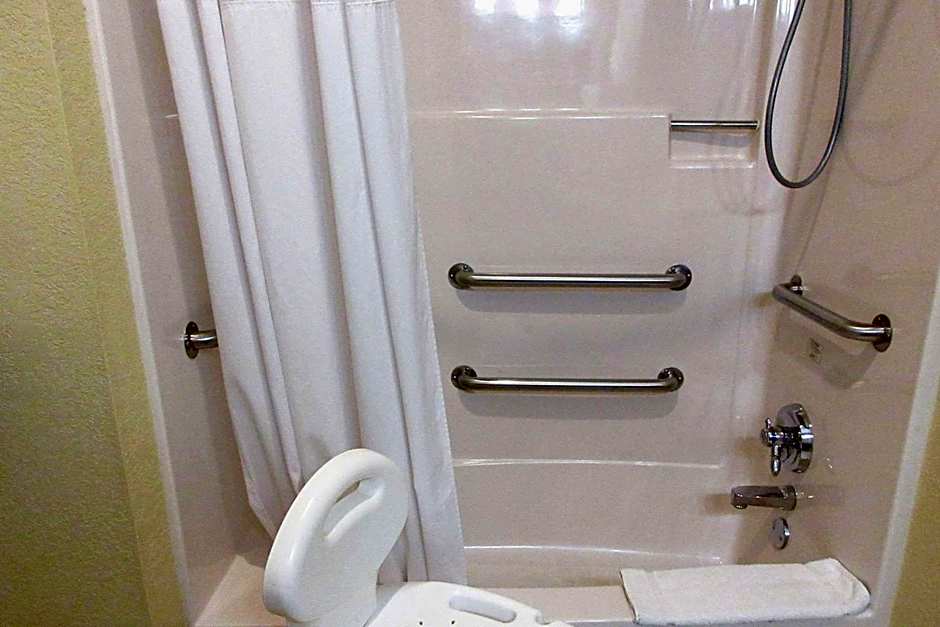 Quality Inn & Suites Benton Harbor - St. Joseph